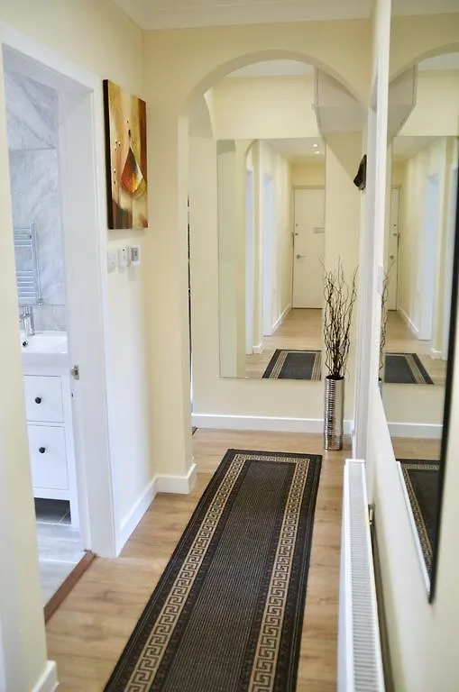 Simon Square Apartment Edinburgh