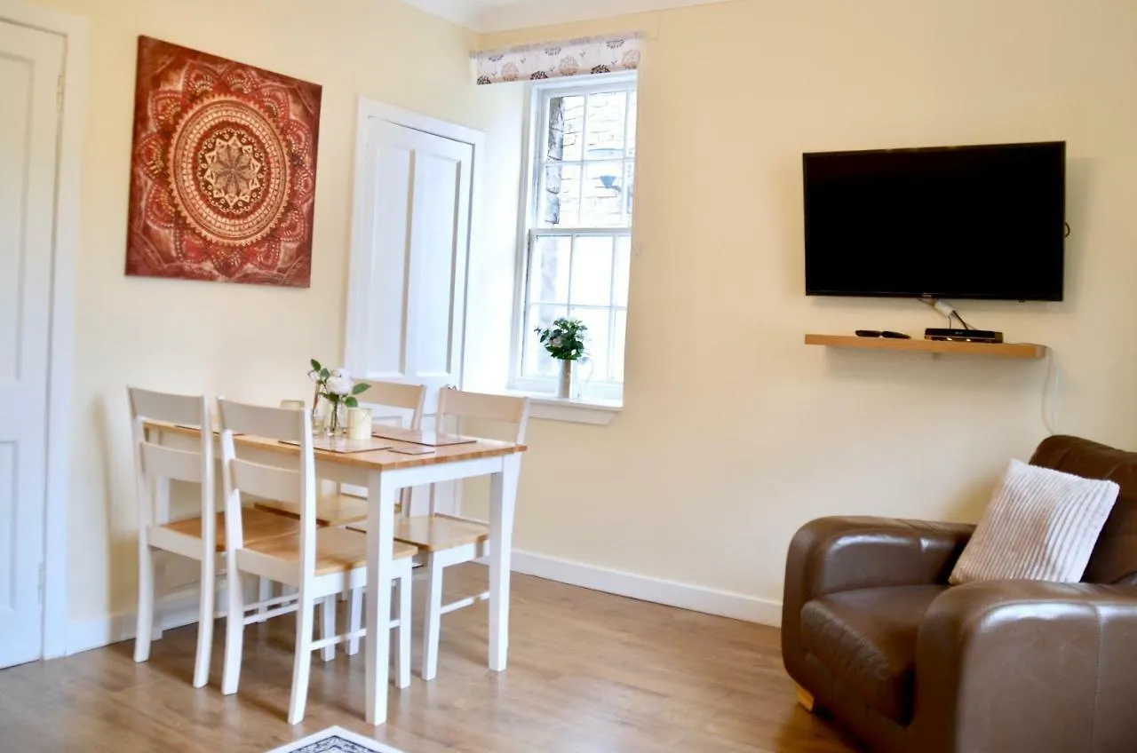 Simon Square Apartment Edinburgh
